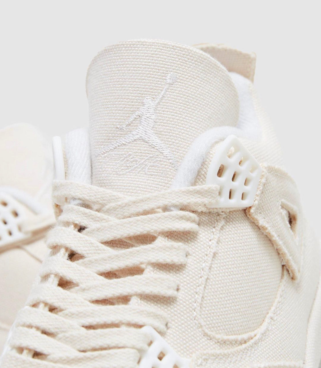 Air Jordan 4 Wmns 'Blank Canvas'