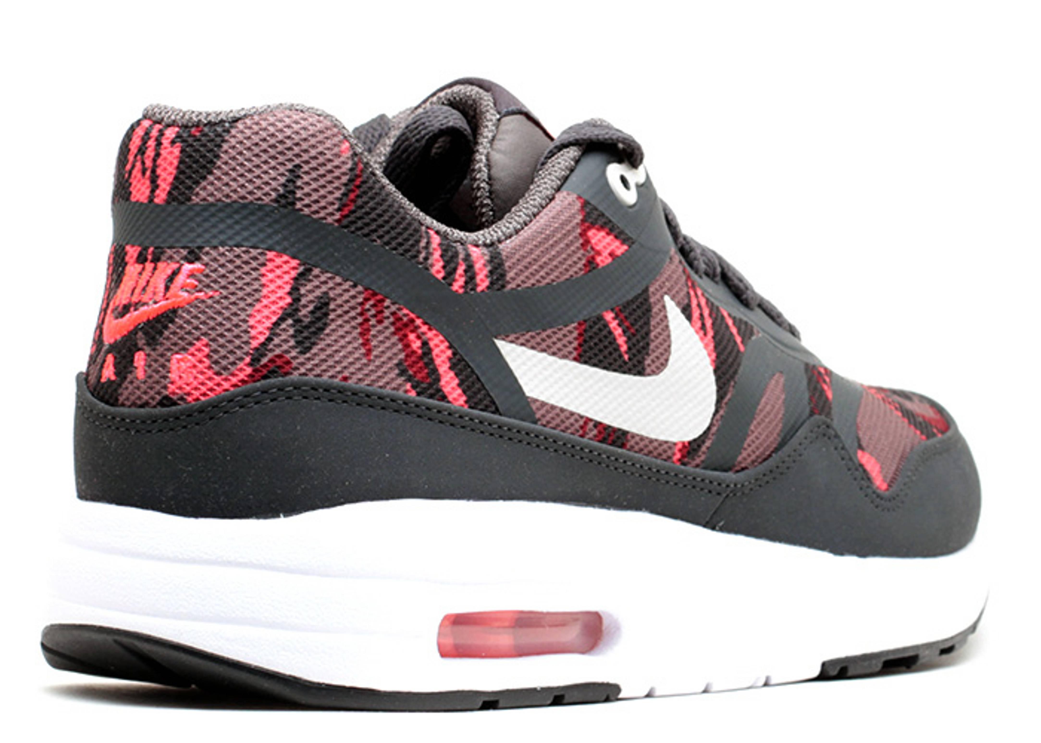 AIR MAX 1 PREMIUM TAPE