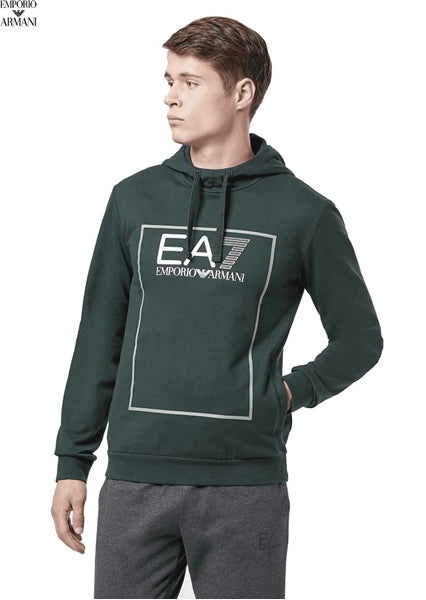 PULLOVER HOODIE