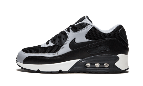 Nike Air Max 90 Essential Black and White