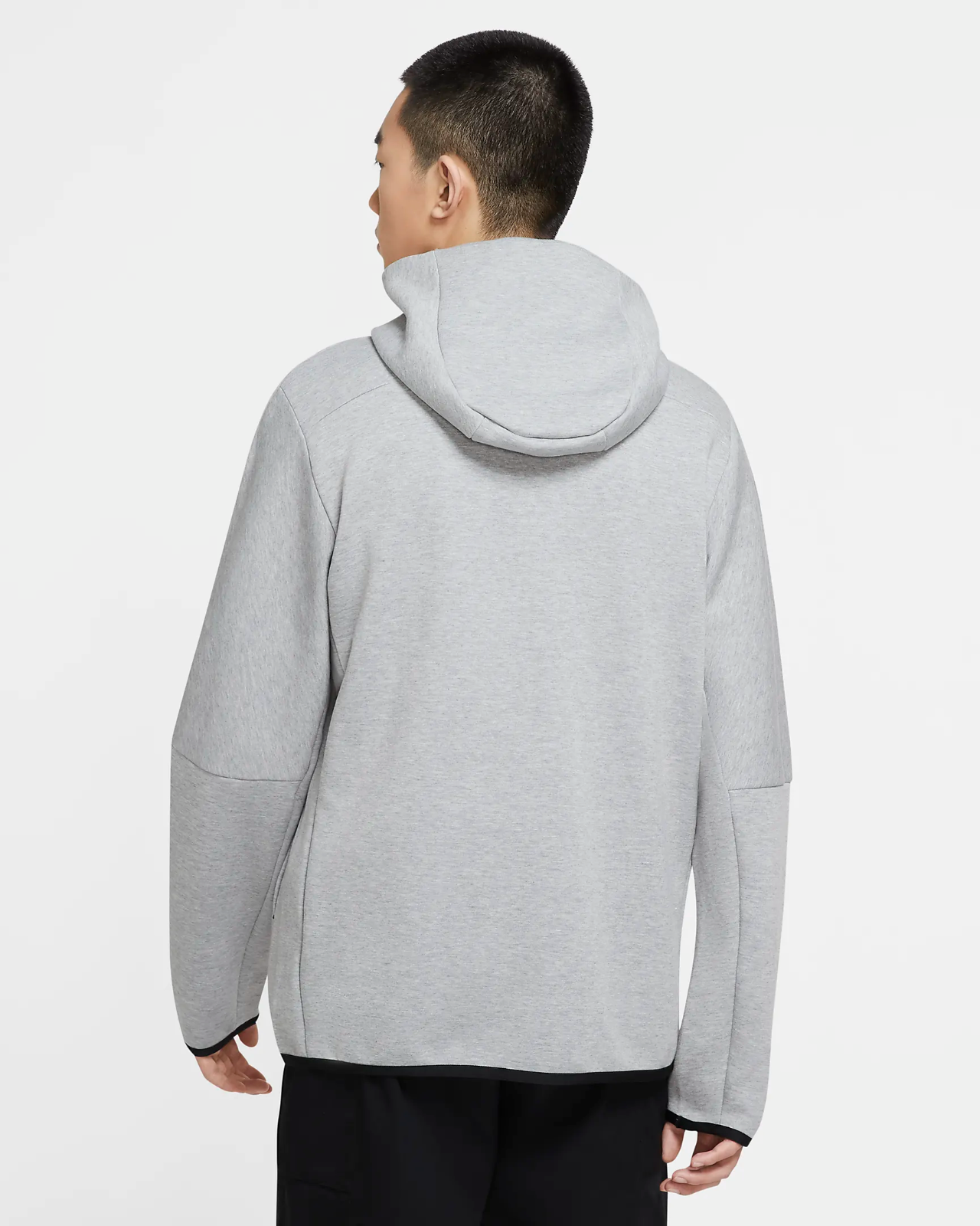 TECH FLEECE