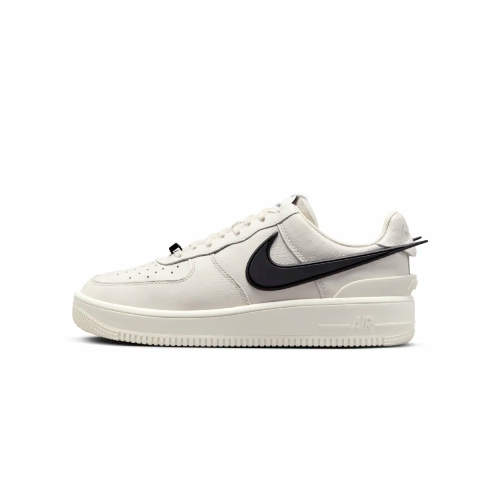 NIKE X AMBUSH AIR FORCE 1 LOW Dimension London