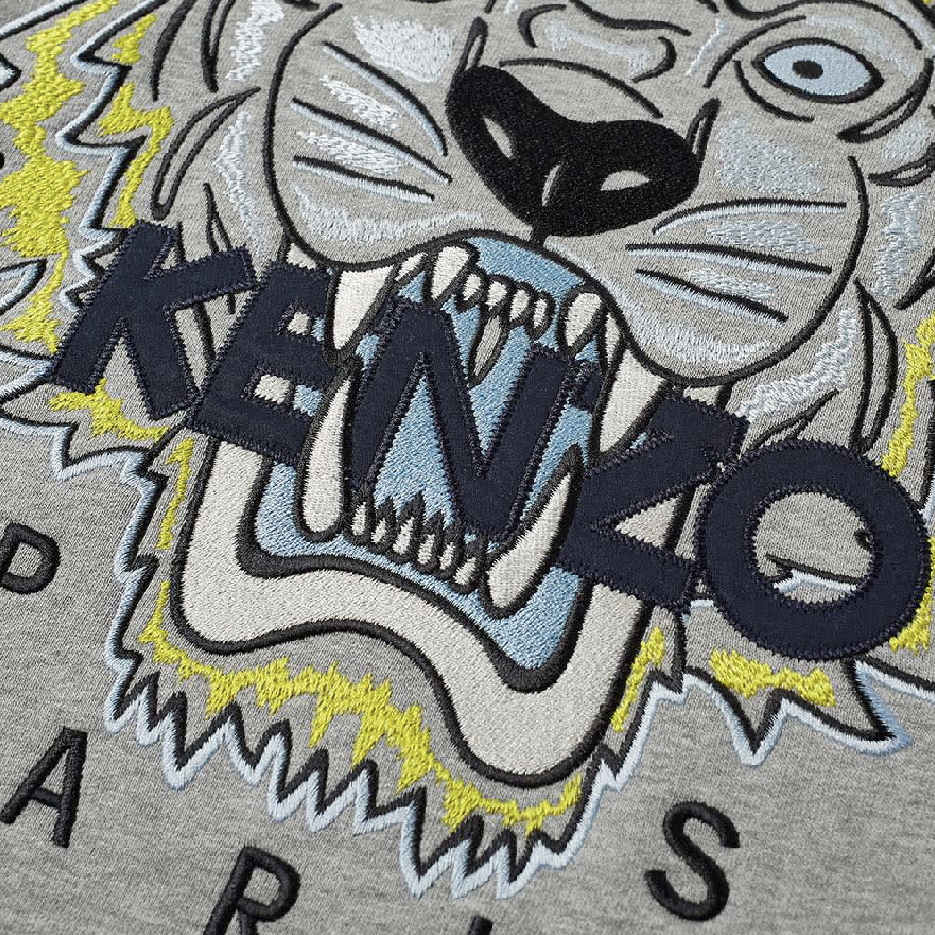 EMBROIDERED TIGER SWEATSHIRT