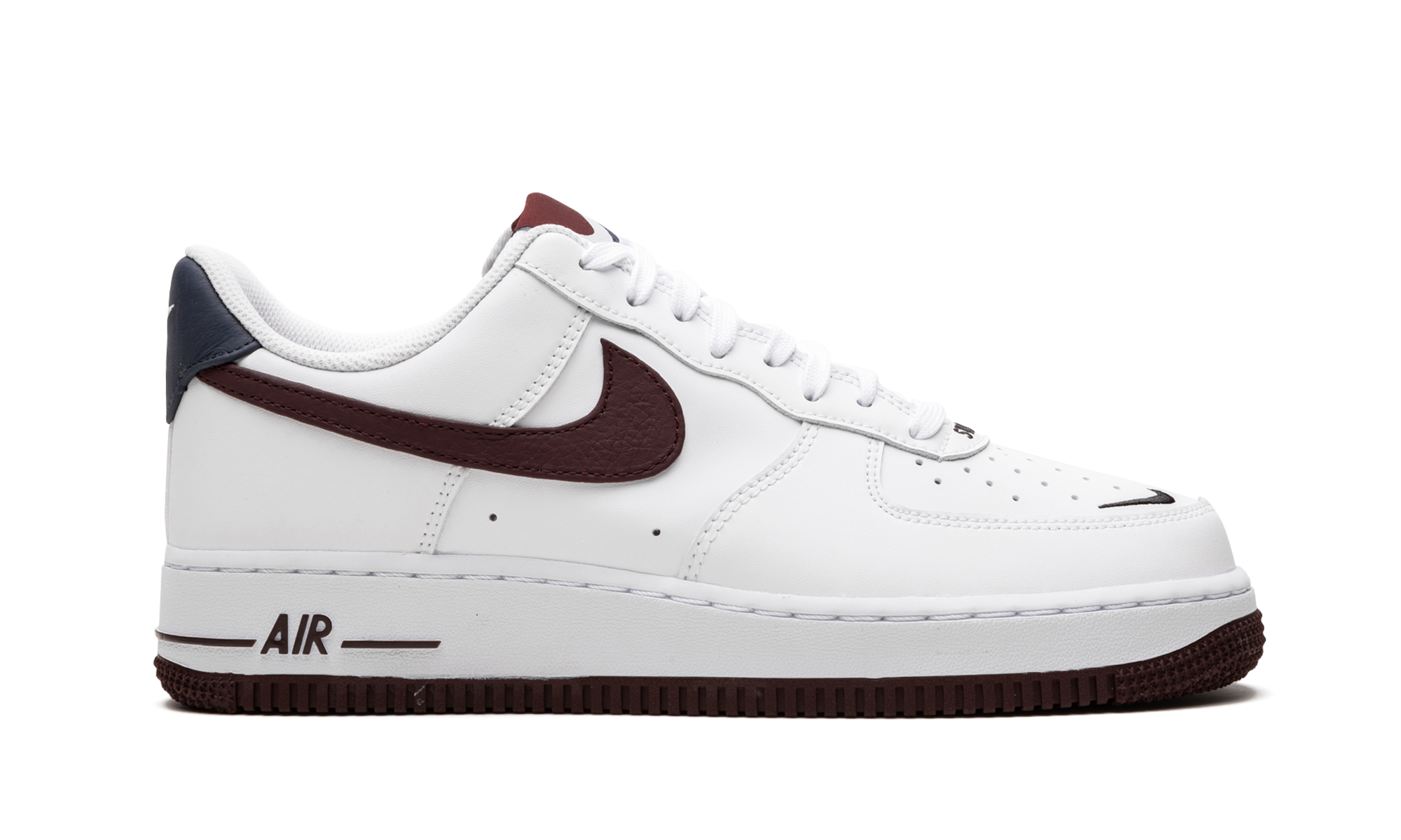 Air Force 1 07 LV8 4