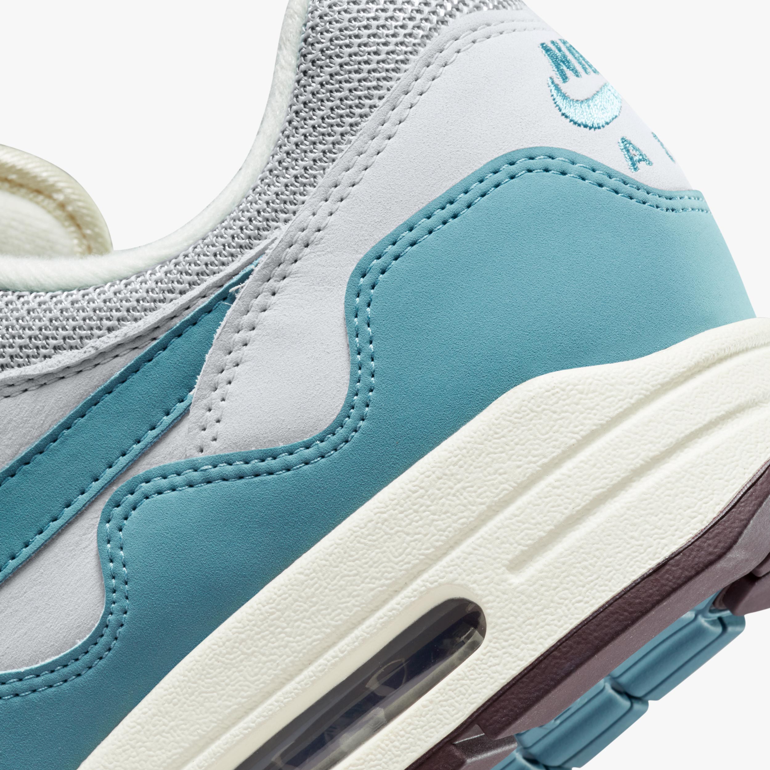 Nike air max1 x patta