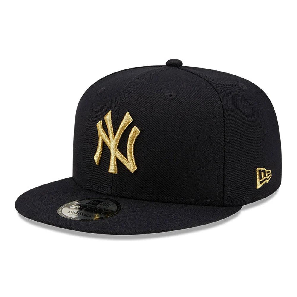 New York Yankees Metallic Logo Navy 9FIFTY Snapback Cap