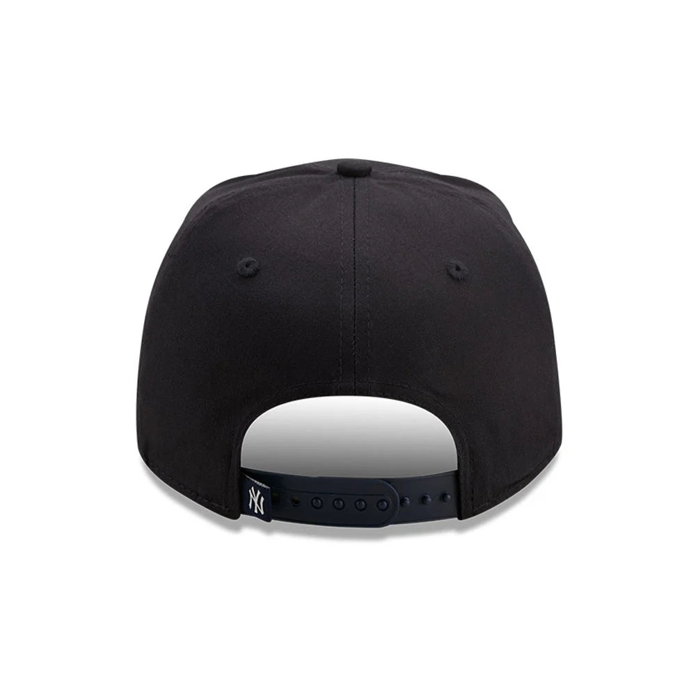 New York Yankees Tear Logo Navy 9FIFTY Stretch Snap Cap