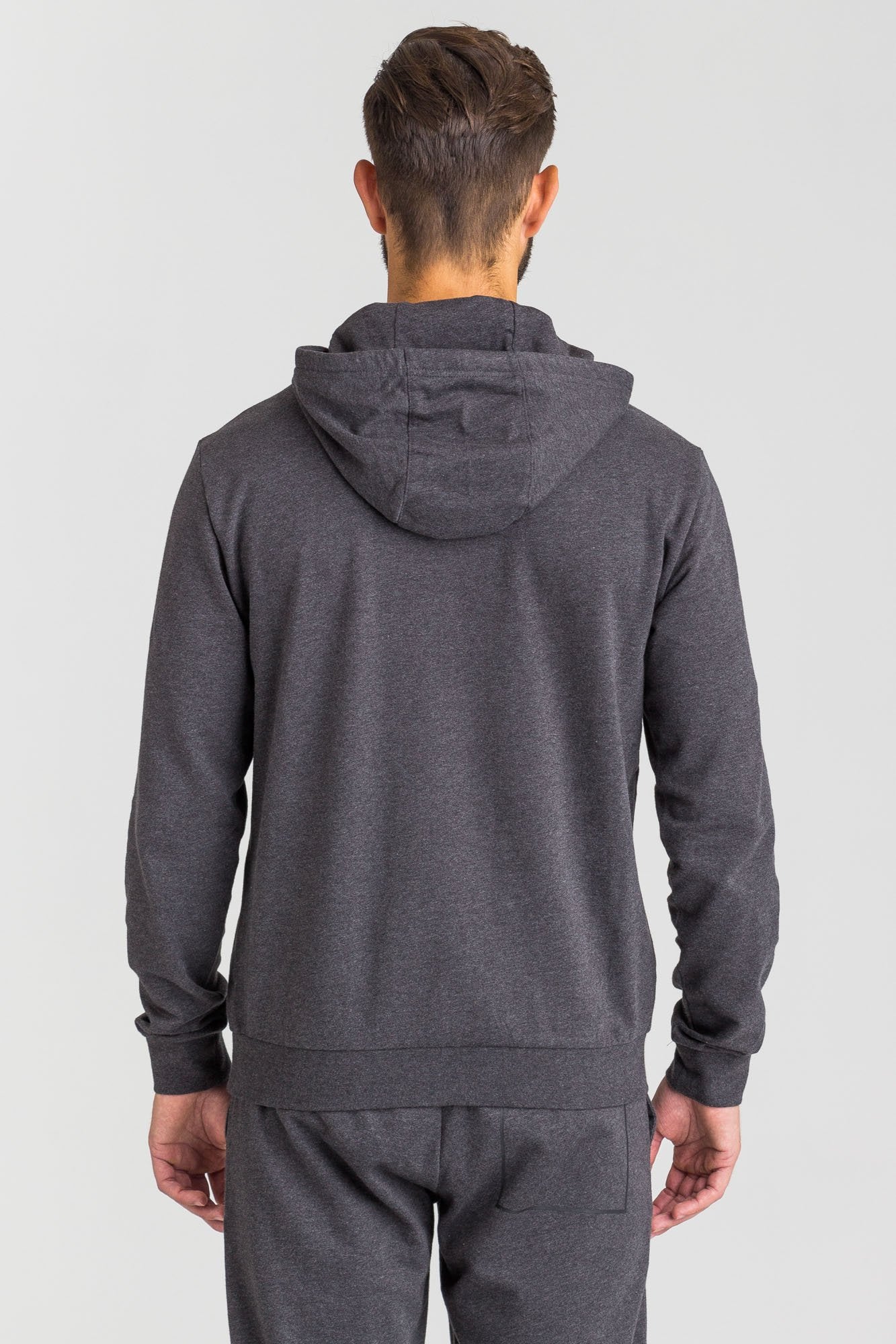 PULLOVER HOODIE