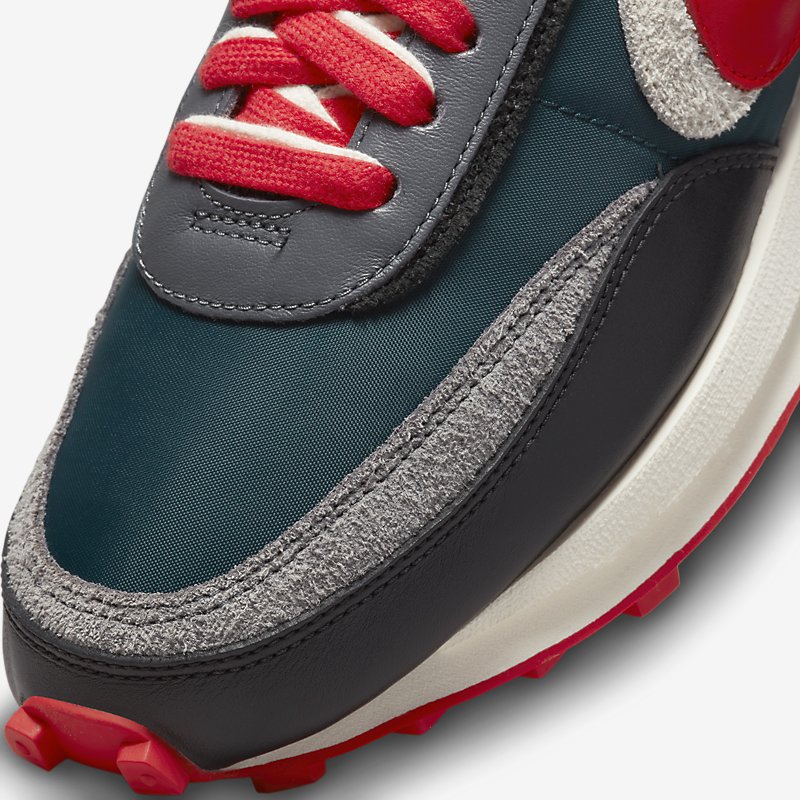 SACAI X UNDERCOVER X LDWAFFLE 'MIDNIGHT SPRUCE UNIVERSITY RED'