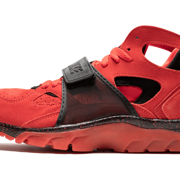 Huarache rouge top