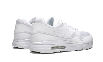 AIR MAX ULTRA ESSENTIAL – Sports Dimension - Main Image