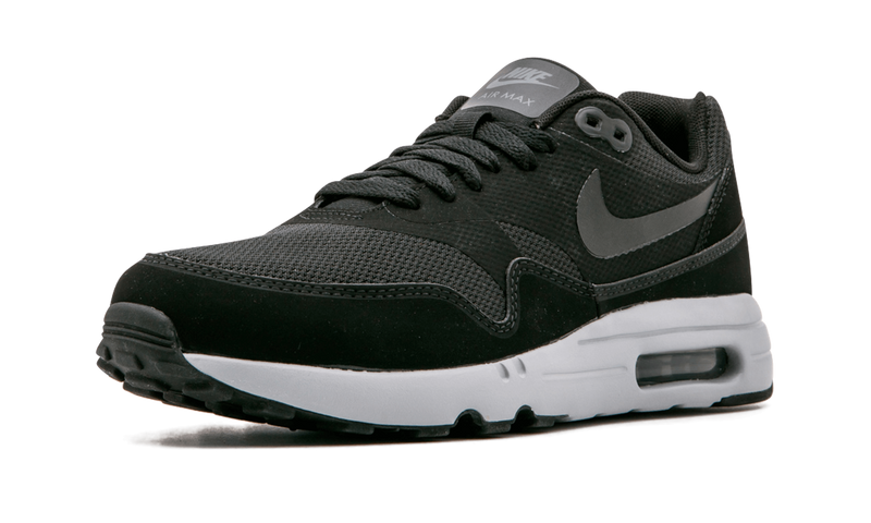 AIR MAX 1 ULTRA 2.0 ESSENTIAL Dimension London