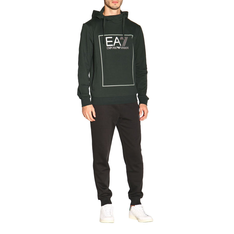PULLOVER HOODIE