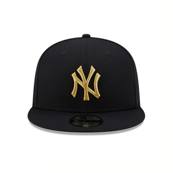 New York Yankees Metallic Logo Navy 9FIFTY Snapback Cap