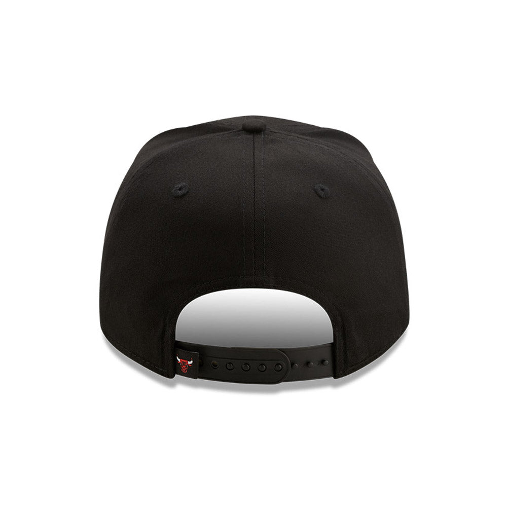 Chicago Bulls Tear Logo Black 9FIFTY Stretch Snap Cap