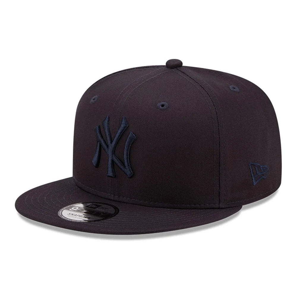 New York Yankees League Essential Navy 9FIFTY Snapback Cap